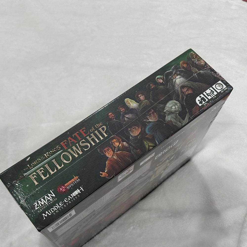 The Lord of the Rings: Fate of the Fellowship Board Game/sealed - Picture 3 of 8